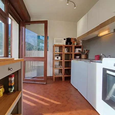 T2 Avec Balcon à - Fr-1-457-365 *